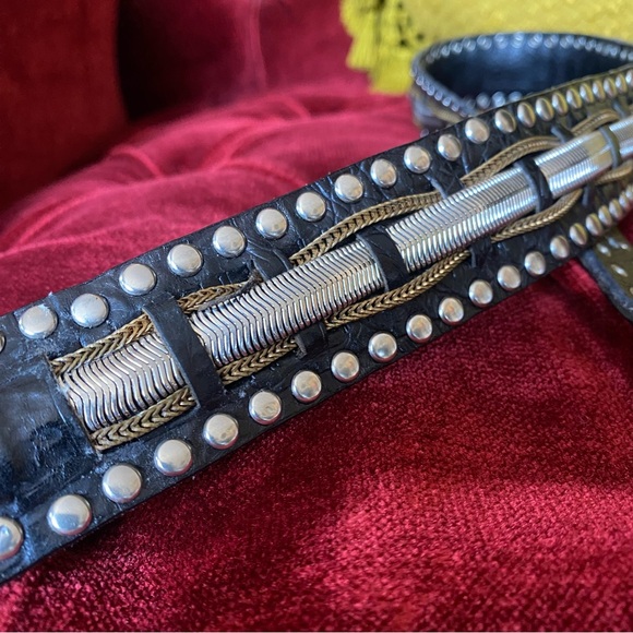 Women’s Vintage Nanni Western Black Silver and Gold Leather Belt size 30 large - Picture 4 of 8